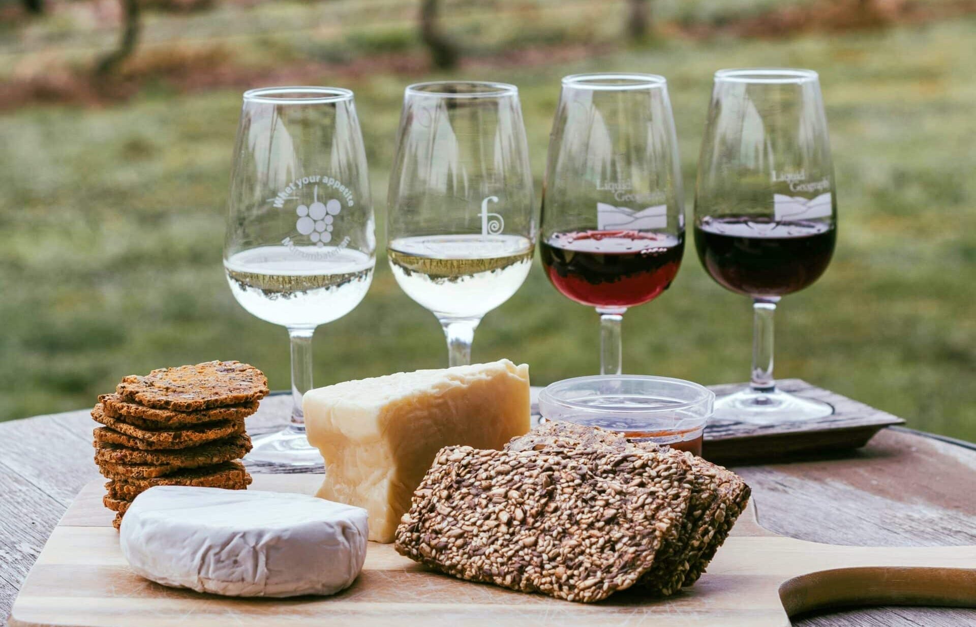 Degustazione vino con formaggi